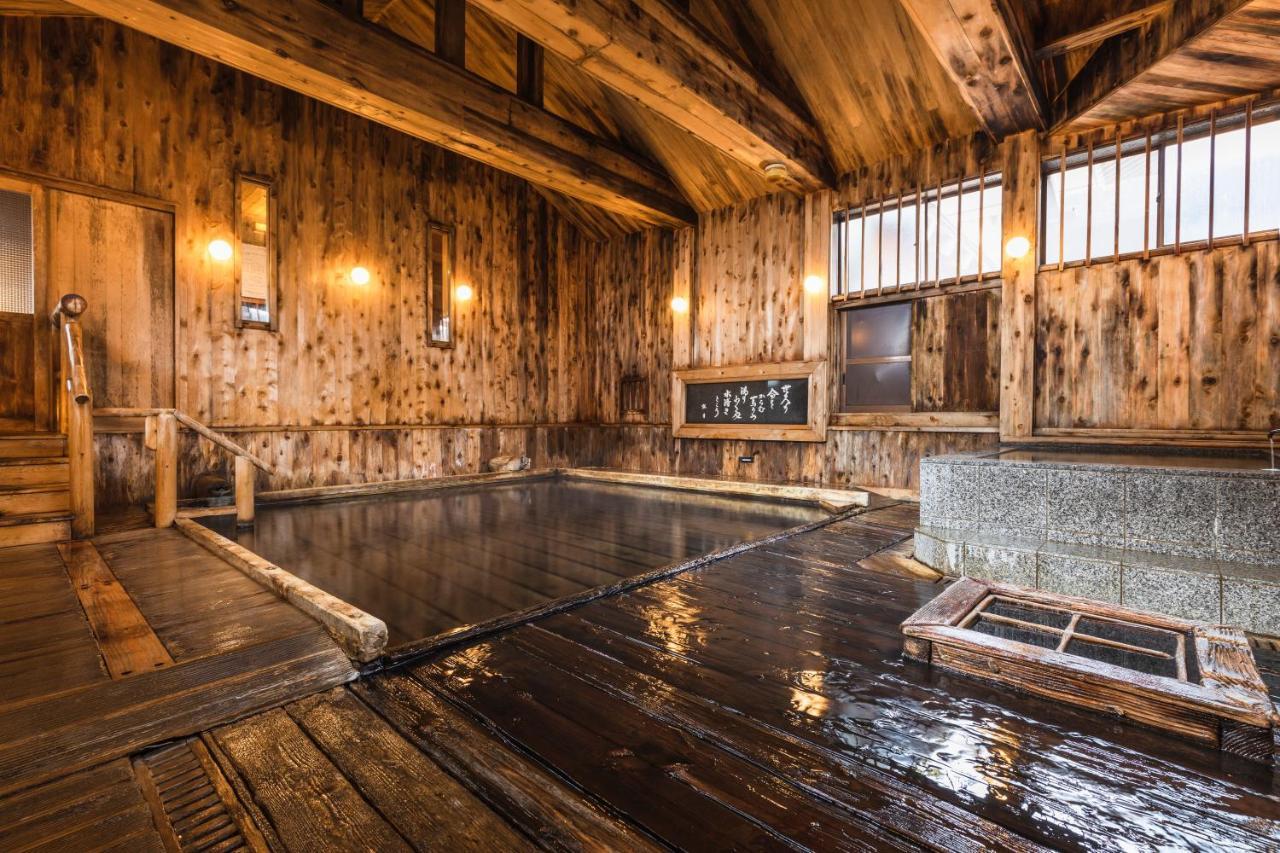 Tsuta Onsen Ryokan Towada Buitenkant foto