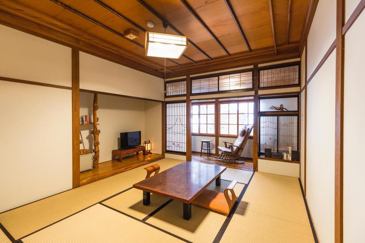 Tsuta Onsen Ryokan Towada Buitenkant foto