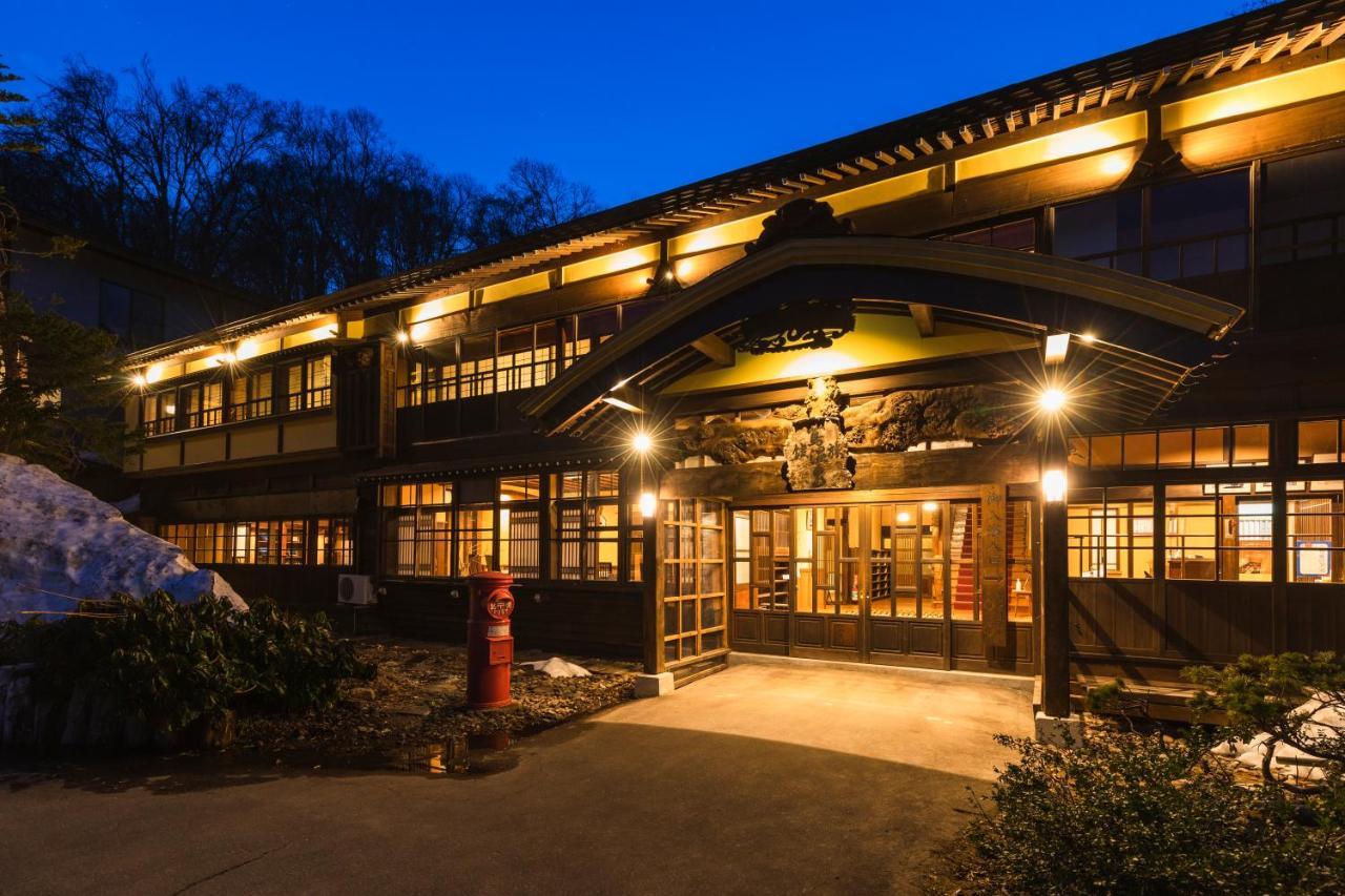 Tsuta Onsen Ryokan Towada Buitenkant foto